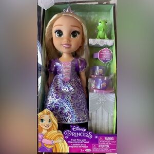 Disney Princess Treat Time With Rapunzel and Pascal-NIB